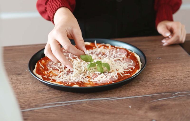GRÄWE Pizzablech Ø 24 cm, unbeschichtet, Blaublech