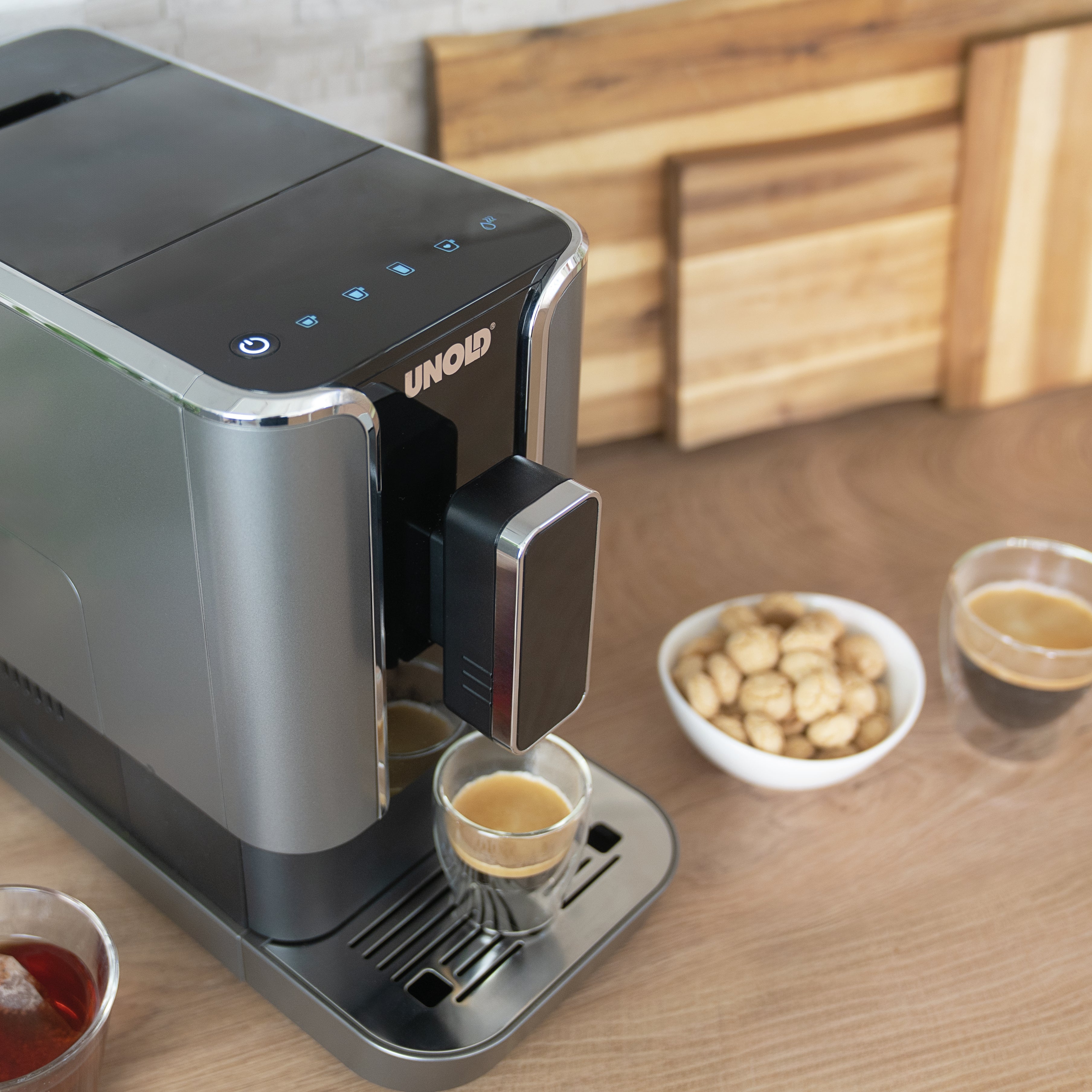 Unold Kaffeevollautomat Luca 28835 19 Bar Profi-Druck & Vorbrühfunktion