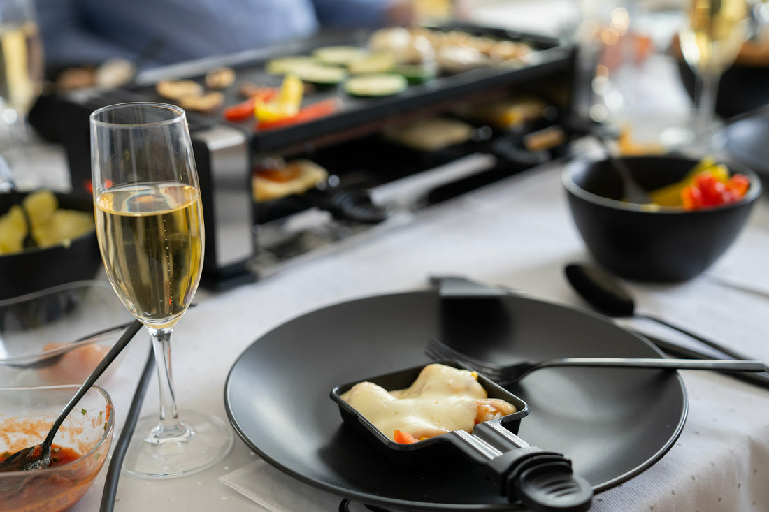 Unold Raclette Finesse Basic 48730 bis zu 8 Personen mit Grillplatte