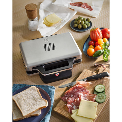 WMF Lono Sandwich-Toaster | 800 W | 2 Sandwiches | Edelstahl | Schwarz/Silber
