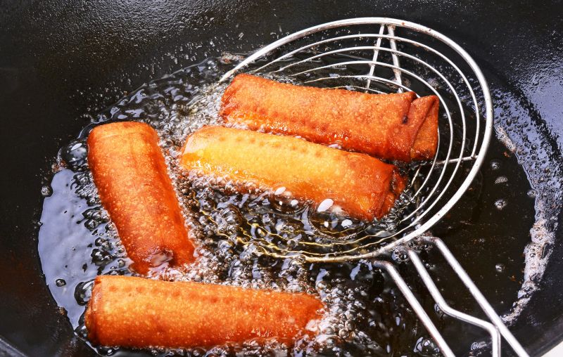GRÄWE Frittierlöffel Edelstahl – groß mit Hakenstiel